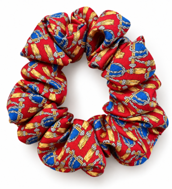 Rosso Tassel crvena svilena gumica za kosu sa ornamentima